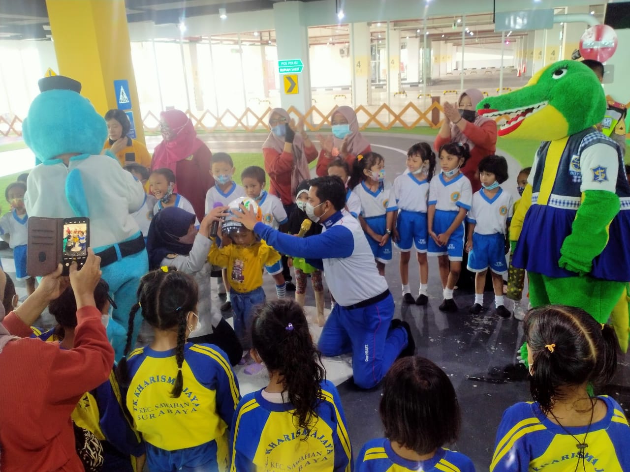 Ratusan Pelajar Belajar #Cari_Aman Bersama Honda.